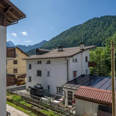 Guesthost - Cozy With Terrace - شقة *